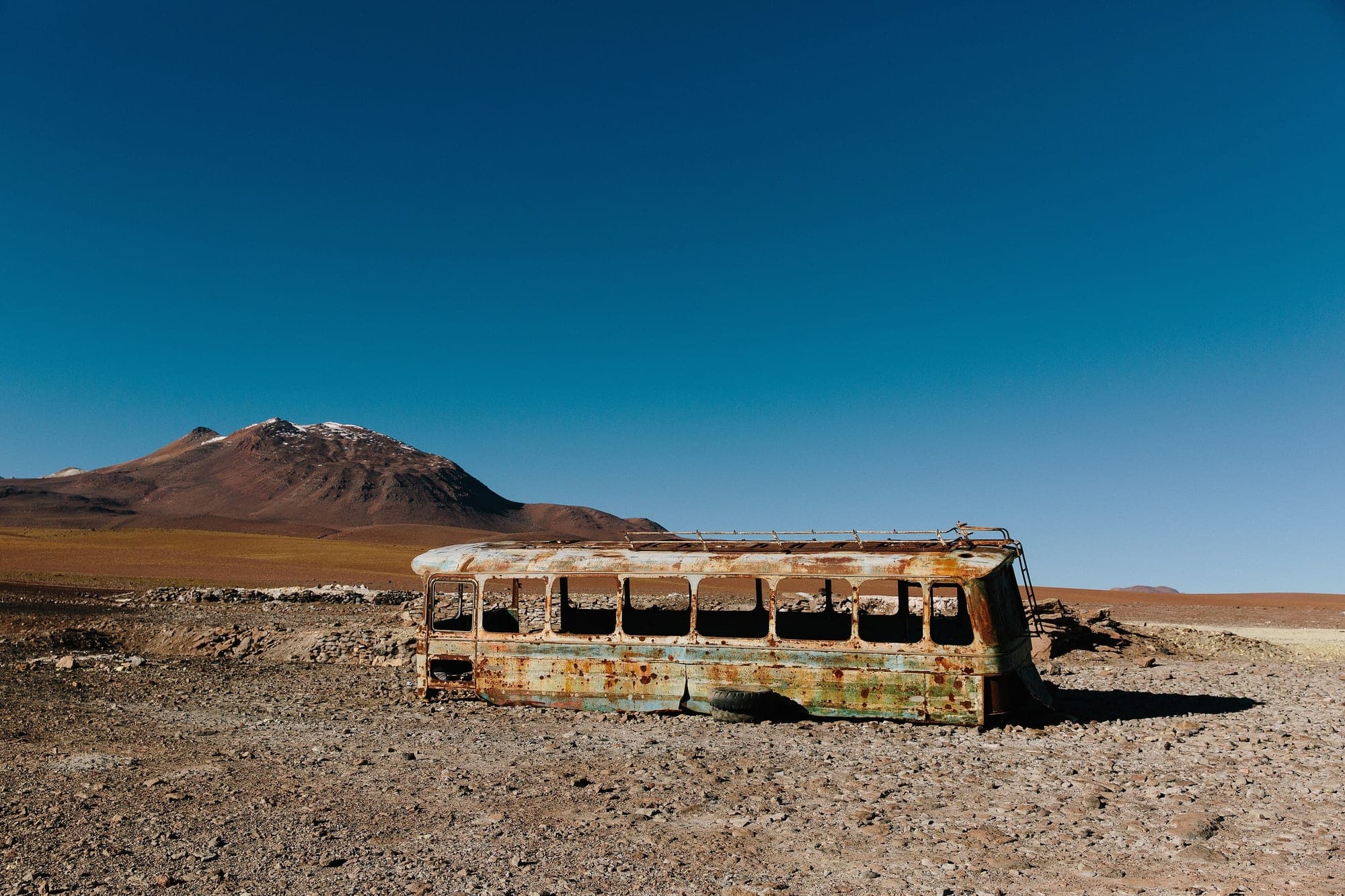 Ônibus abandonado no deserto de Vallecito